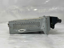 Load image into Gallery viewer, Radio BMW 645i 545i 550i 650i 2004 04 2005 05 2006 06 2007 07 AM FM CD - NW136457
