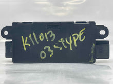 Load image into Gallery viewer, SUSPENSION CONTROL MODULE COMPUTER Vanden Pl XJ8 XJ8L XJR 03-05 - NW33222
