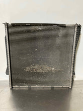 Load image into Gallery viewer, RADIATOR BMW X5 2001 01 2002 02 2003 03 04 Auto - NW132070
