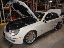 Load image into Gallery viewer, TRANSFER CASE Mercedes-Benz E280 E320 E350 E550 E63 2007 07 - NW176995
