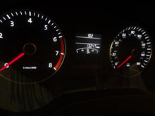Load image into Gallery viewer, SPEEDOMETER CLUSTER Volkswagen Jetta 2014 14 - NW162170
