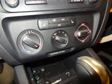 Load image into Gallery viewer, FRONT TEMPERATURE CONTROLS Volkswagen Jetta 11 12 13 14  Manual - NW101581
