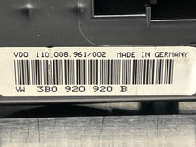 Load image into Gallery viewer, SPEEDOMETER CLUSTER VW Passat 1999 99 2000 00 2001 01 - NW162209
