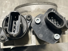 Load image into Gallery viewer, Throttle Body Jeep Liberty 2002 - NW177512
