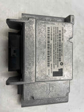 Load image into Gallery viewer, AIR BAG COMPUTER Jeep Liberty 2002 02 - NW27405

