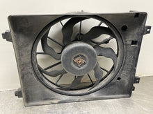 Load image into Gallery viewer, RADIATOR FAN ASSEMBLY Hyundai Veracruz 07 08 09 10 11 12 - NW63944
