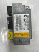 Load image into Gallery viewer, AIR BAG CONTROL MODULE COMPUTER 745i 745li 760li 02 03 04 05 - NW30282
