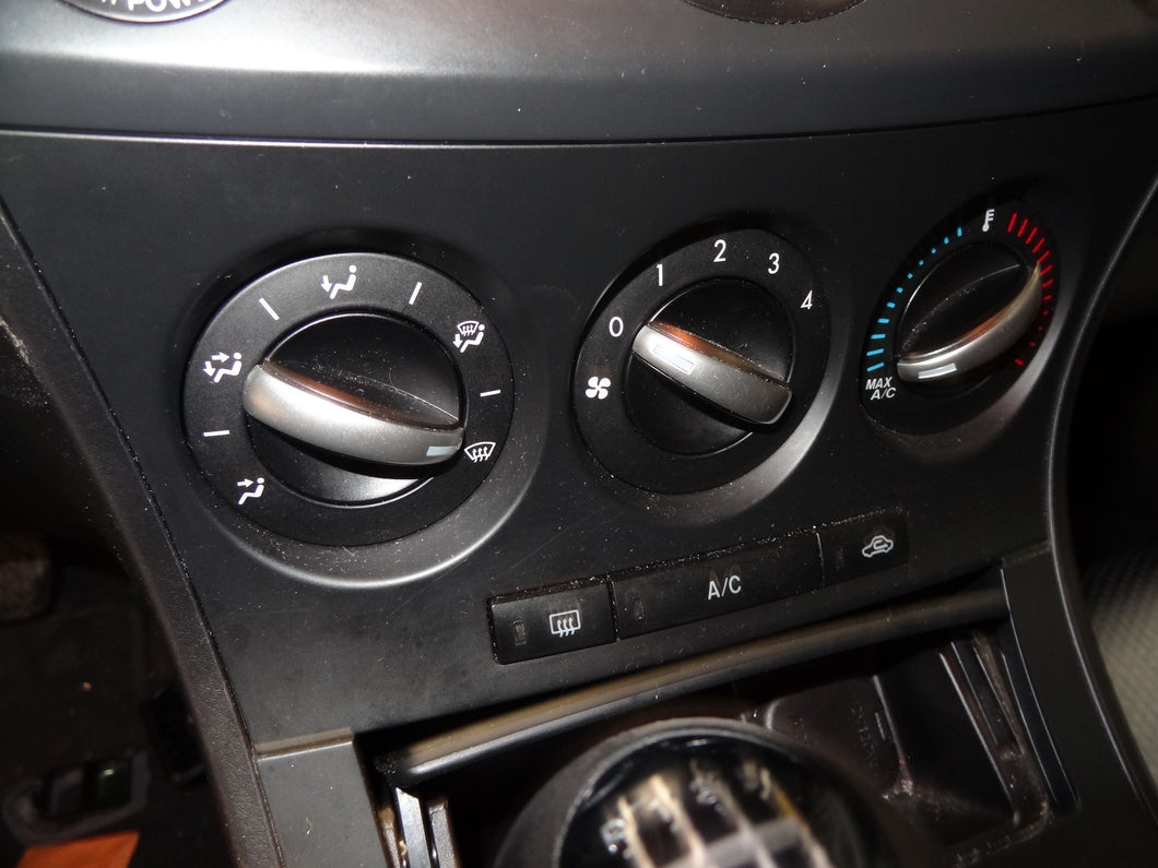 Temperature Controls Mazda 3 2012 - NW100683