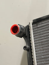 Load image into Gallery viewer, RADIATOR A3 Eos Golf Passat 2006 06 2007 07 2008 08 09 - NW132666
