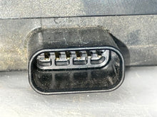 Load image into Gallery viewer, THROTTLE BODY Mazda 3 Mazda 6 2006 06 2007 07 2008 08 - NW178259
