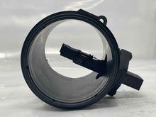 Load image into Gallery viewer, Mass Air Flow Sensor Meter MAF 545i 645ci 745i 745li X5 04-06 - NW4841

