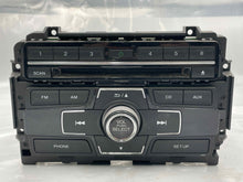 Load image into Gallery viewer, RADIO Honda Civic 2013 13 2014 14 2015 15 - NW137640
