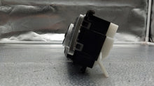Load image into Gallery viewer, INFO-GPS SCREEN Infiniti G25 G37 Q60 10 11 12 13 14 15 - NW105150
