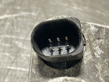 Load image into Gallery viewer, THROTTLE BODY BMW 650i 550i 750i X5 2006 06 2007 07 08 09 10 - NW177870
