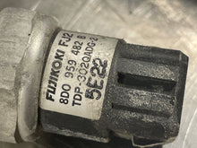 Load image into Gallery viewer, AC CONDENSER Passat 2001 01 2002 02 2003 03 2004 04 05 - NW44257
