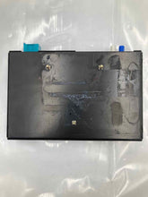 Load image into Gallery viewer, Radio  MERCEDES E-CLASS 2006 - NW138751
