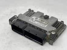 Load image into Gallery viewer, ECU ECM COMPUTER Passat 2012 12 2.5L Auto - NW62827
