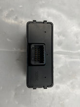 Load image into Gallery viewer, SUSPENSION CONTROL MODULE COMPUTER Scion TC 06 07 08 09 10 - NW37609
