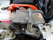 Load image into Gallery viewer, Inverter  LEXUS HS250H 2010 - NW50352
