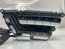 Load image into Gallery viewer, Dash Console Switch Mercedes-Benz SL55 2009 - NW167975
