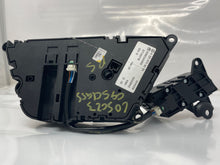 Load image into Gallery viewer, Dash Console Switch Mercedes-Benz SL55 2009 - NW167975
