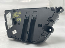 Load image into Gallery viewer, Dash Console Switch Mercedes-Benz SL55 2009 - NW213618
