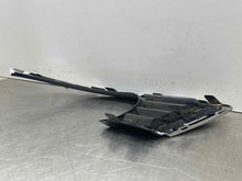 Load image into Gallery viewer, Grille  SAAB 9-5 2007 - NW98689
