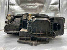 Load image into Gallery viewer, HEADLIGHT LAMP ASSEMBLY Audi A4 02 03 04 05 Right - NW102270
