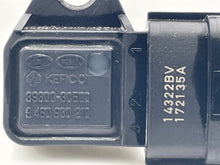 Load image into Gallery viewer, Mass Air Flow Sensor Meter MAF Santa Fe Sorento 2010-2015 - NW5199
