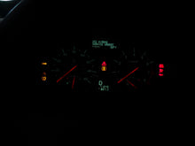 Load image into Gallery viewer, SPEEDOMETER CLUSTER Volvo C30 V50 V70 V40 2008 08 2009 09 2010 10 2011 11 - NW162378
