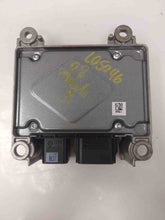Load image into Gallery viewer, Air Bag computer Mazda 3 2007 07 2008 08 2009 09 - NW34060
