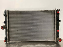 Load image into Gallery viewer, RADIATOR Lincoln MKZ 2007 07 2008 08 2009 09 - NW131780
