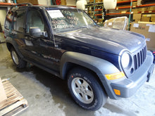 Load image into Gallery viewer, FOG LAMP LIGHT Jeep Liberty 2005 05 2006 06 2007 07 - NW81635
