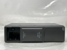 Load image into Gallery viewer, Radio Cadillac Seville 2003 - NW135505
