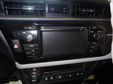 Load image into Gallery viewer, RADIO Toyota Corolla 2014 14 2015 15 2016 16 - NW139912
