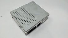 Load image into Gallery viewer, Radio  MERCEDES E-CLASS 2005 - NW7452
