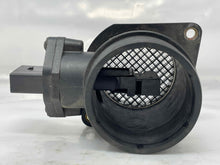 Load image into Gallery viewer, Mass Air Flow Sensor Meter MAF Beetle Golf Golf Cabriolet 98-01 - NW5630
