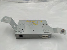 Load image into Gallery viewer, SATELLITE RECEIVE Acura TSX 09 10 11 12 13 14 - NW135708
