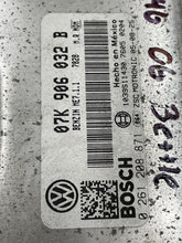 Load image into Gallery viewer, ECU ECM COMPUTER Beetle 2006 06 2009 09 2.5L Auto - NW62689
