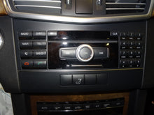Load image into Gallery viewer, RADIO Mercedes-Benz E350 E550 E63 2010 10 2011 11 - NW138812
