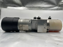 Load image into Gallery viewer, AIR RIDE COMPRESSOR BMW 530i 535i 06 07 08 09 10 - NW8337
