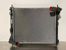 Load image into Gallery viewer, RADIATOR Nissan Juke 11 12 13 14 15 16 17 - NW132098
