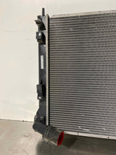 Load image into Gallery viewer, RADIATOR Nissan Juke 11 12 13 14 15 16 17 - NW132098
