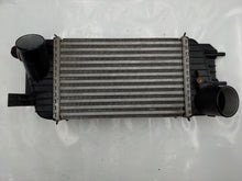 Load image into Gallery viewer, Intercooler Nissan Juke 2012 - NW106278
