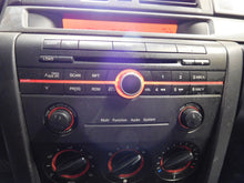 Load image into Gallery viewer, Radio Mazda 3 2006 - NW138336
