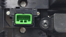 Load image into Gallery viewer, RADIO DISPLAY AND CONTROL PANEL Volvo XC90 07 08 09 10 11 12 - NW140686
