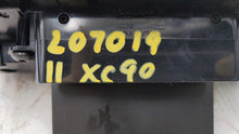 Load image into Gallery viewer, RADIO DISPLAY AND CONTROL PANEL Volvo XC90 07 08 09 10 11 12 - NW140686

