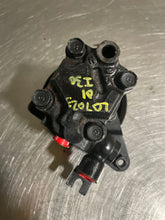 Load image into Gallery viewer, POWER STEERING PUMP INFINITI I30 MAXIMA 95 96 97 - 04 - NW163325
