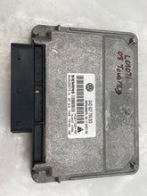 Load image into Gallery viewer, Transfer Case Computer Volkswagen Touareg 2005 05 2006 06 07 08 09 10 - NW38914
