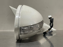 Load image into Gallery viewer, SIDE VIEW DOOR MIRROR CLS500 CLS55 CLS550 CLS63 06 07 08 Right - NW53368
